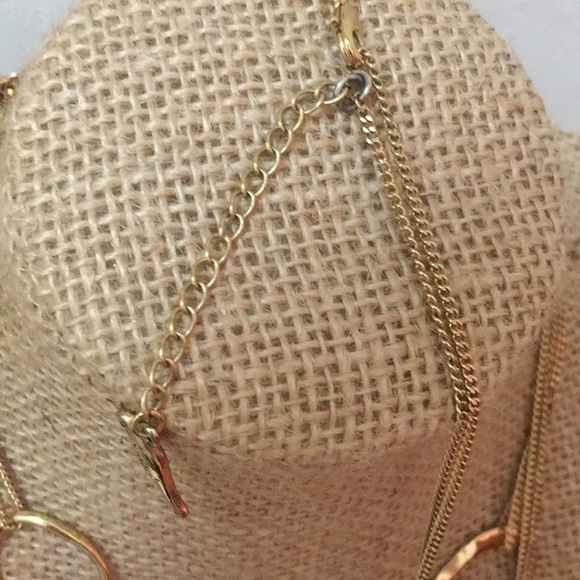 Gold Circular lengths necklace - Picture 3 of 3